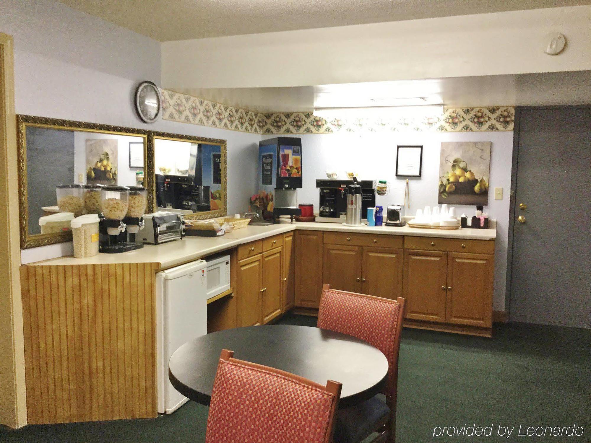 Americas Best Value Inn Macomb Eksteriør billede