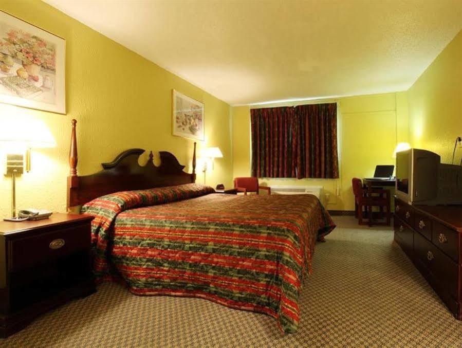Americas Best Value Inn Macomb Eksteriør billede