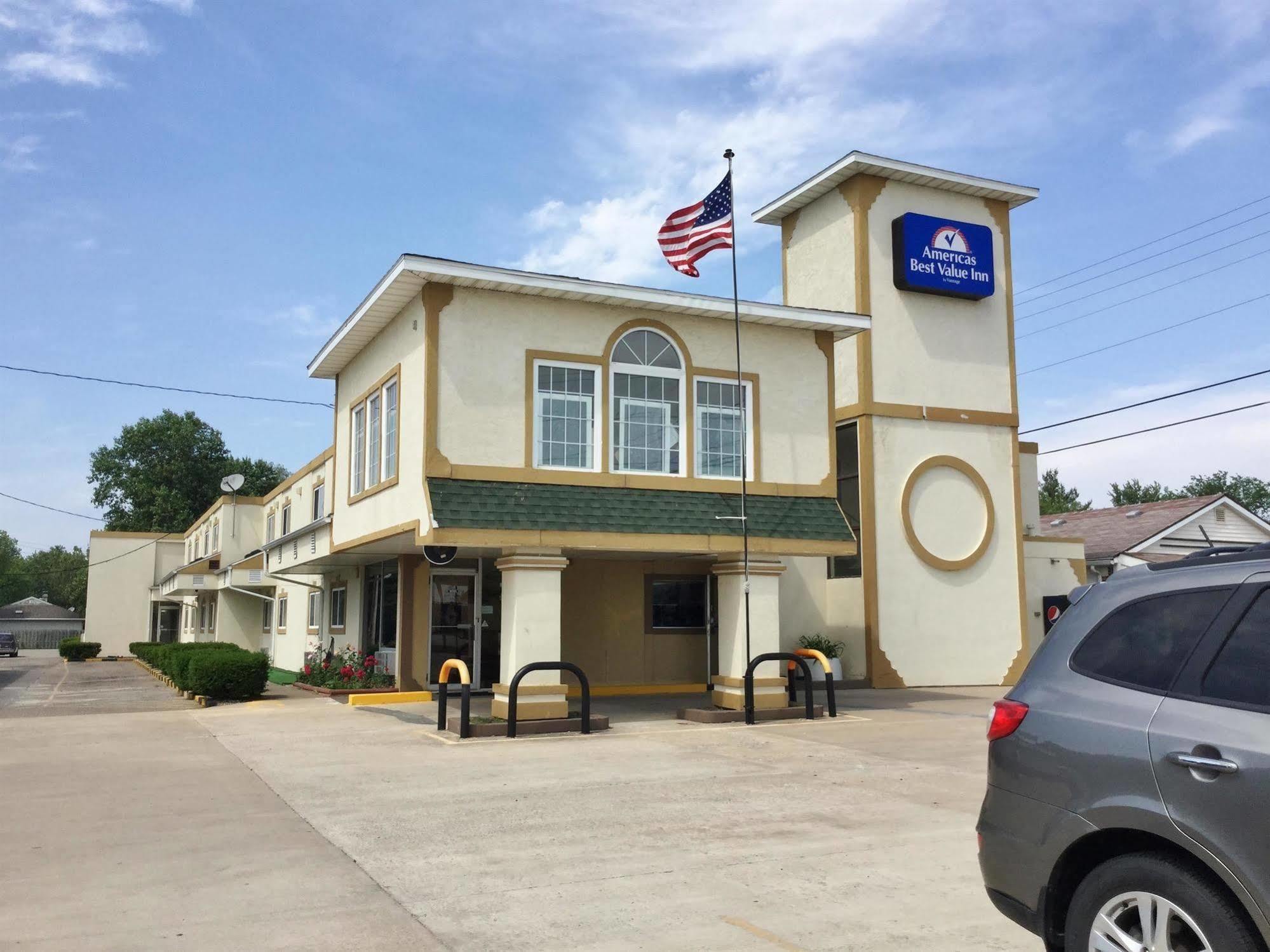 Americas Best Value Inn Macomb Eksteriør billede
